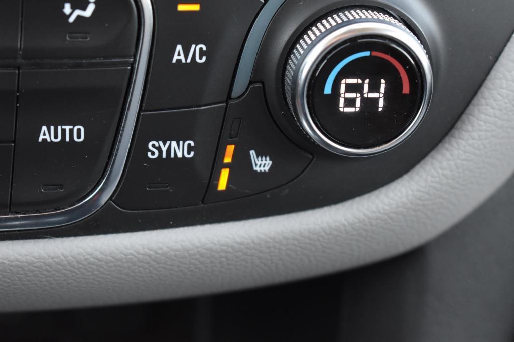 used 2022 Chevrolet Equinox car, priced at $20,583