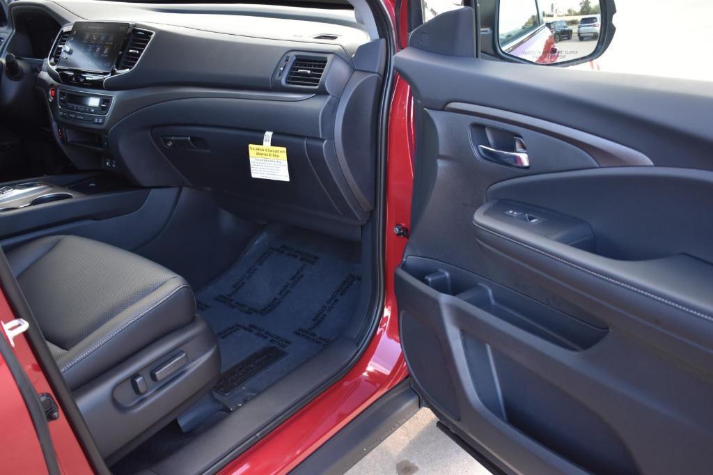 new 2025 Honda Ridgeline car