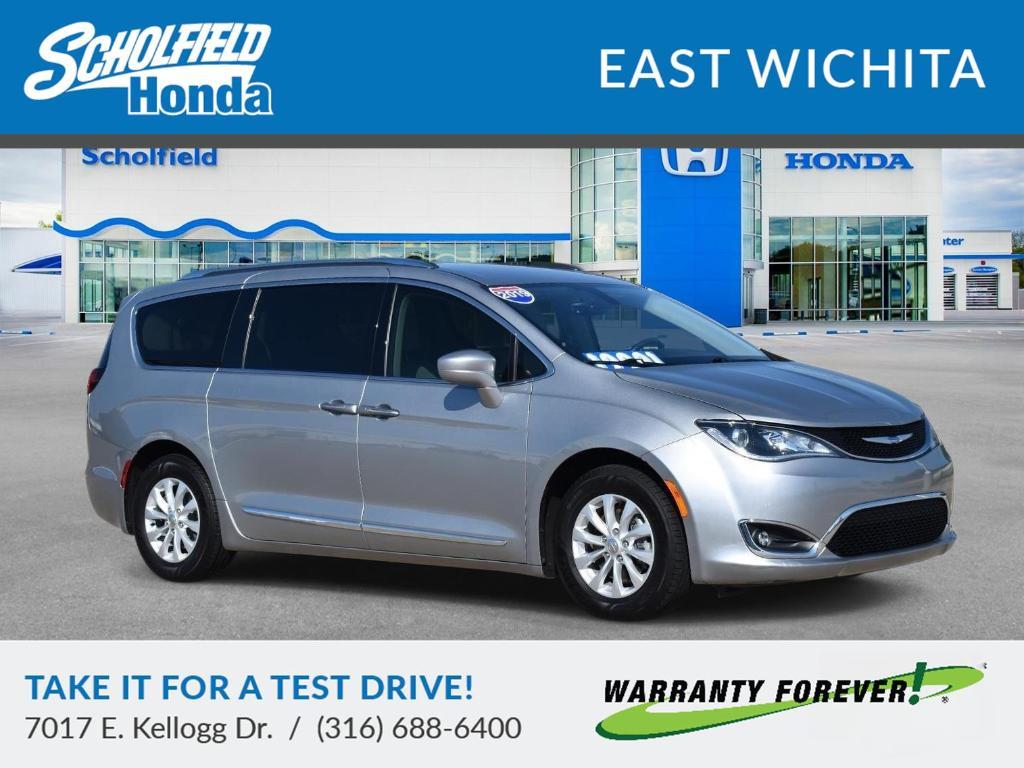 used 2019 Chrysler Pacifica car, priced at $19,991