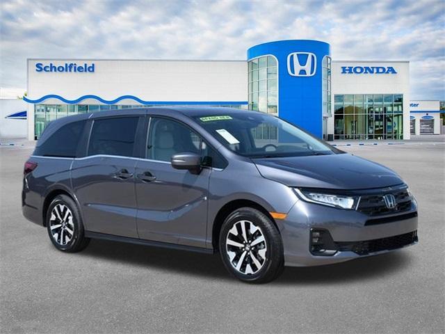 new 2025 Honda Odyssey car, priced at $43,670