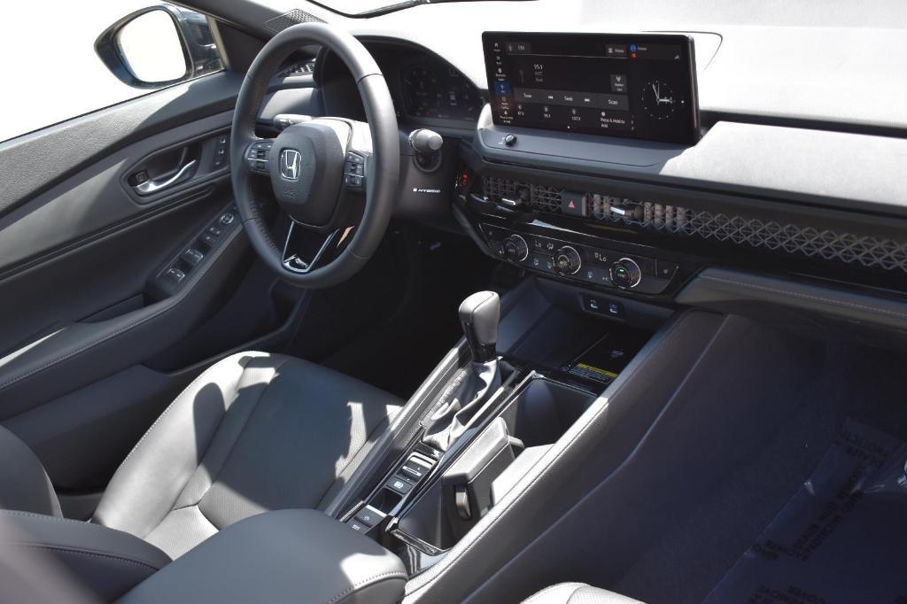 new 2025 Honda Accord Hybrid car