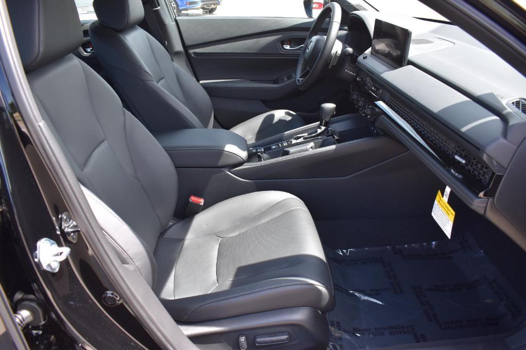 new 2025 Honda Accord Hybrid car