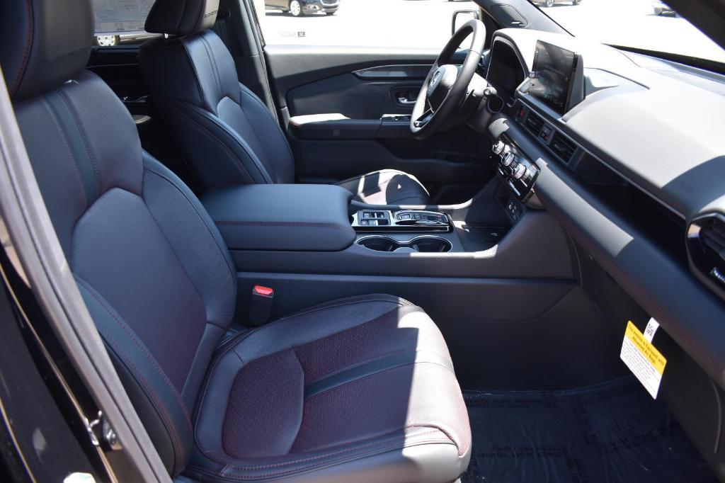 new 2025 Honda Pilot car