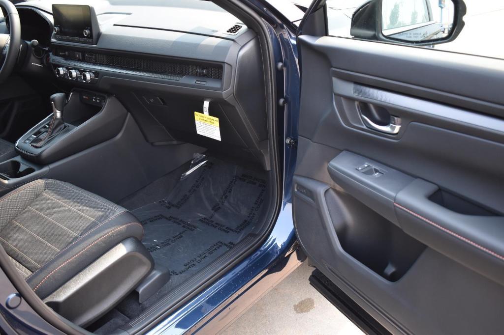 new 2025 Honda CR-V Hybrid car