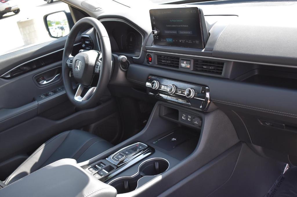 new 2025 Honda Pilot car