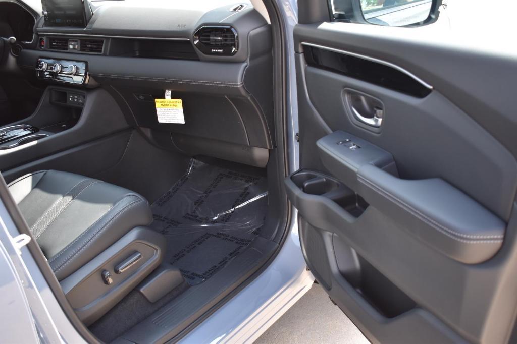 new 2025 Honda Pilot car