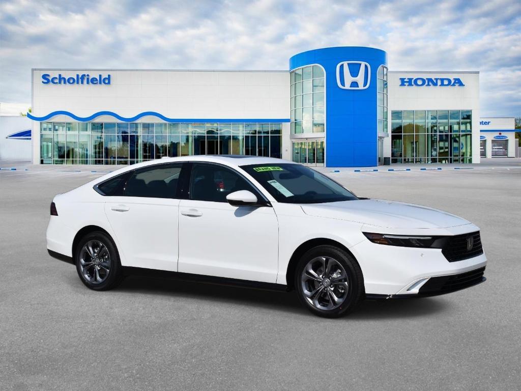 new 2025 Honda Accord Hybrid car