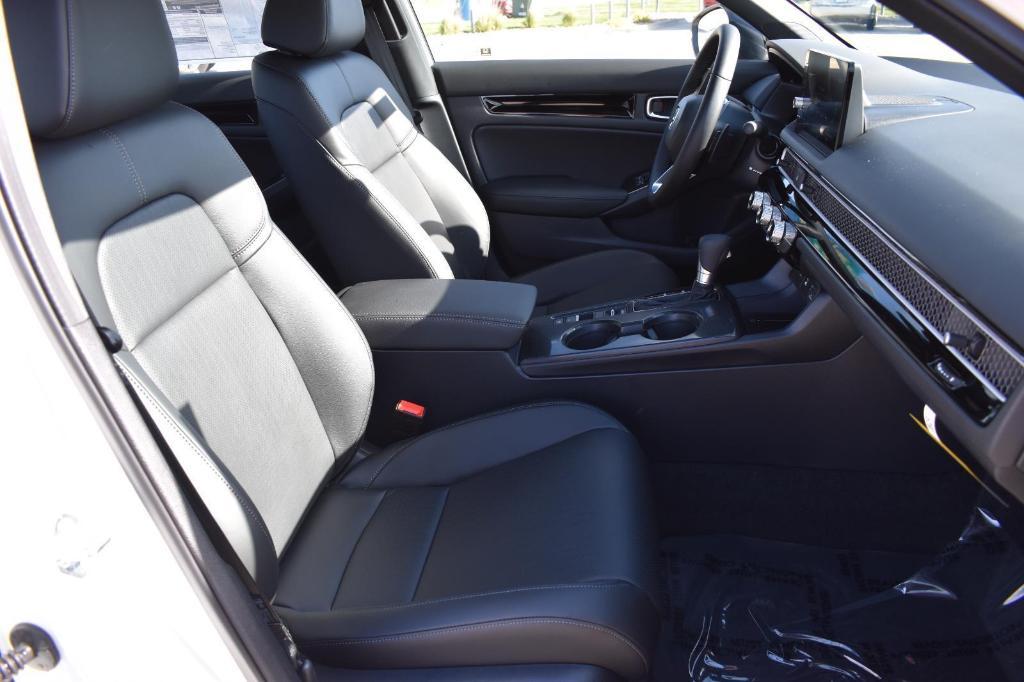 new 2025 Honda Civic Hybrid car
