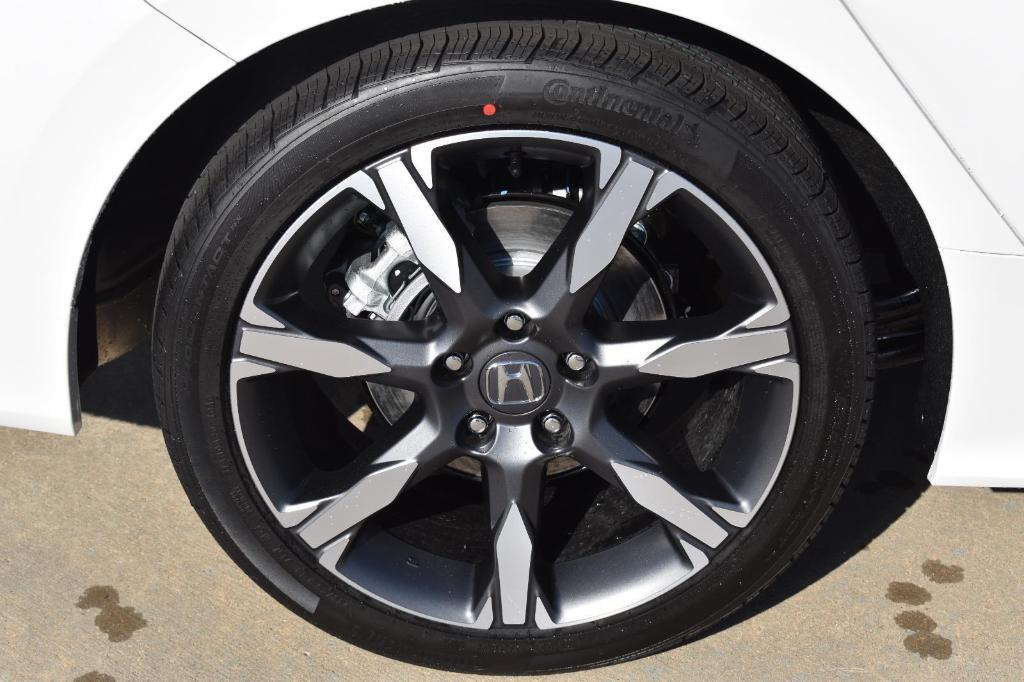 new 2025 Honda Civic Hybrid car