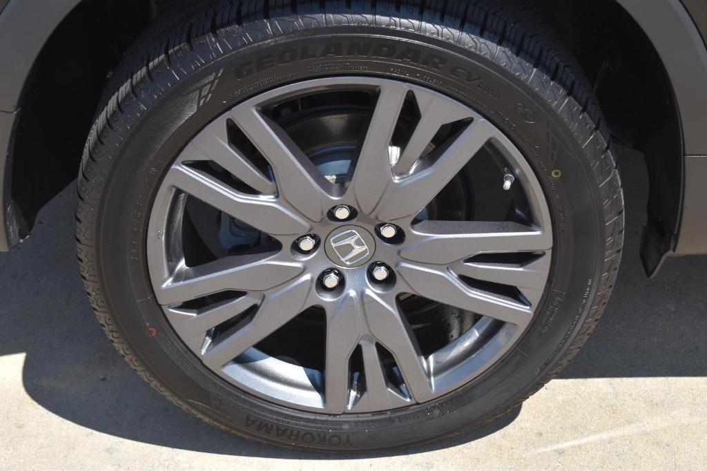 used 2022 Honda Pilot car, priced at $31,991