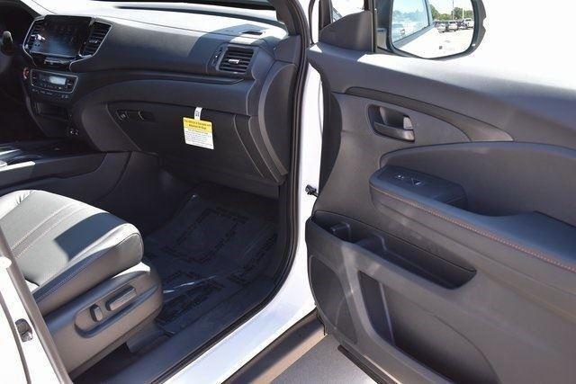 new 2025 Honda Ridgeline car