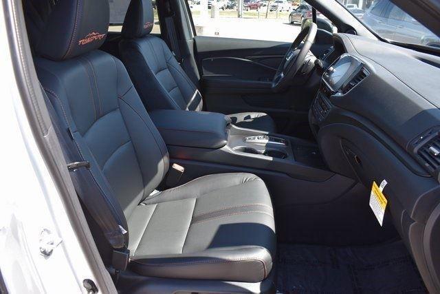 new 2025 Honda Ridgeline car