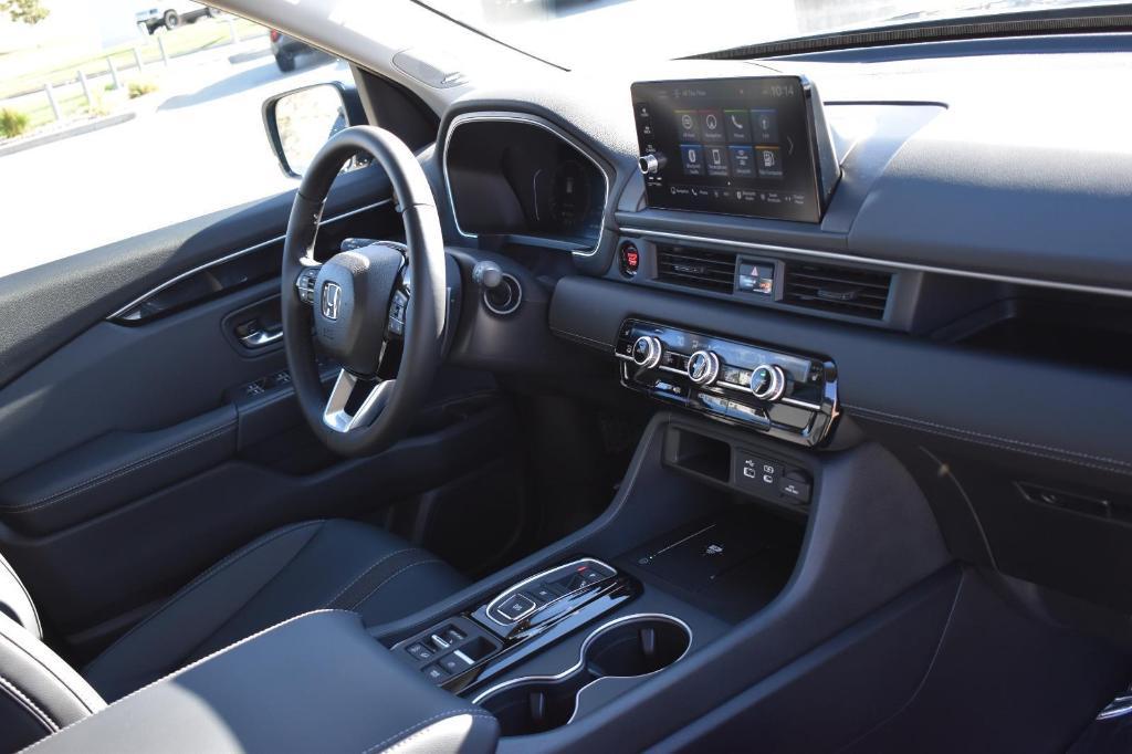 new 2025 Honda Pilot car
