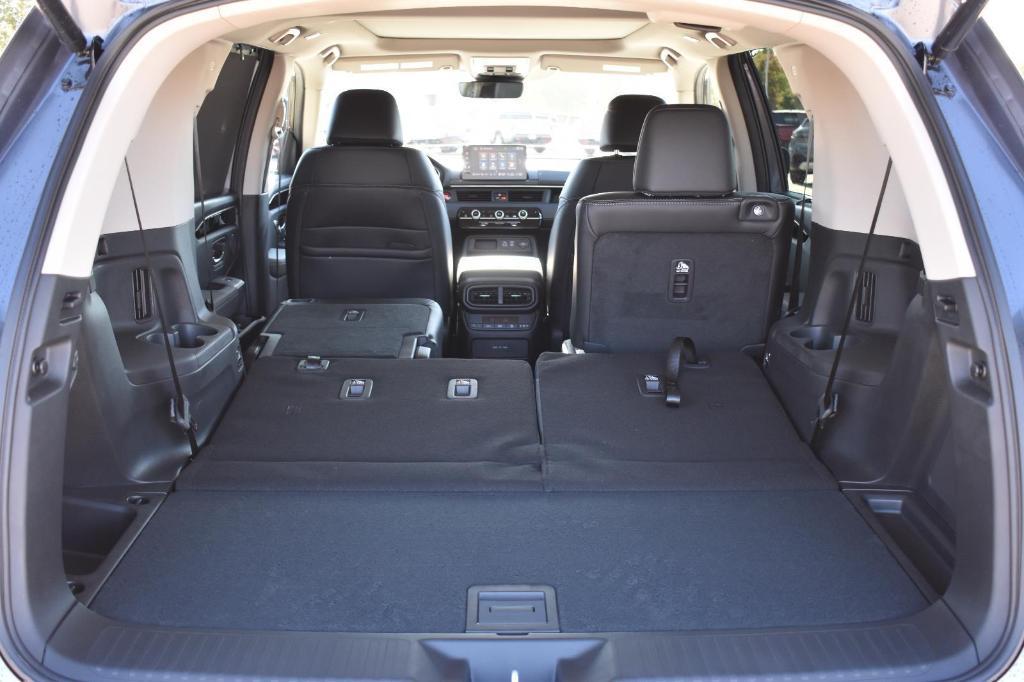 new 2025 Honda Pilot car