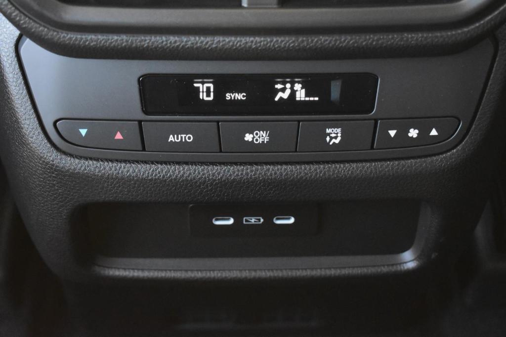 new 2025 Honda Pilot car