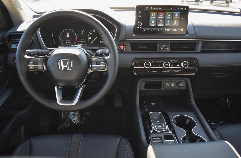 new 2025 Honda Pilot car