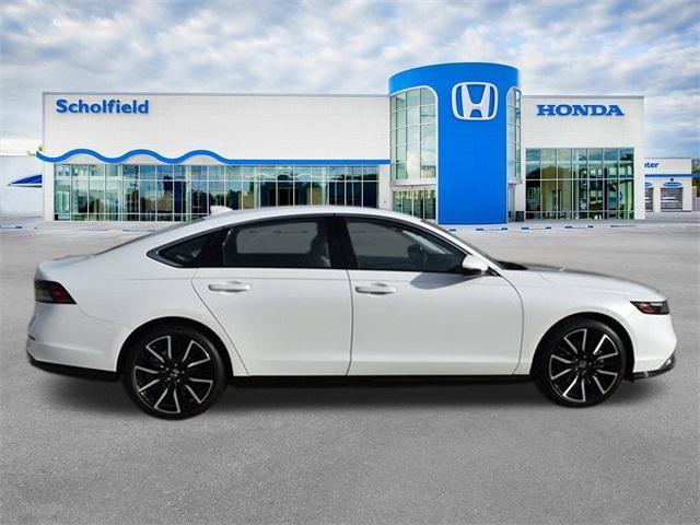 new 2025 Honda Accord Hybrid car, priced at $40,905