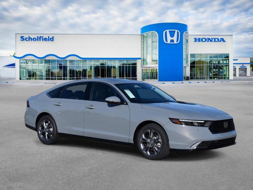 new 2025 Honda Accord Hybrid car
