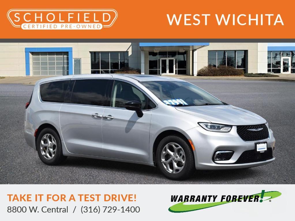 used 2024 Chrysler Pacifica car, priced at $34,996