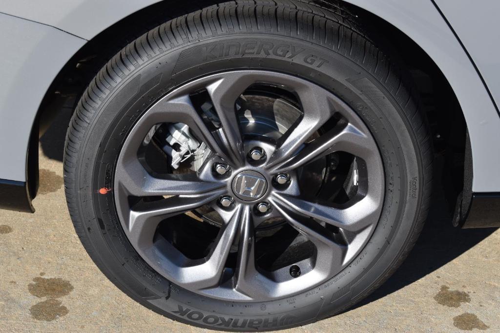 new 2025 Honda Accord Hybrid car