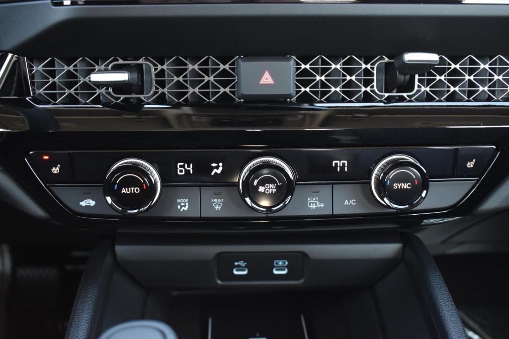 new 2025 Honda Accord Hybrid car