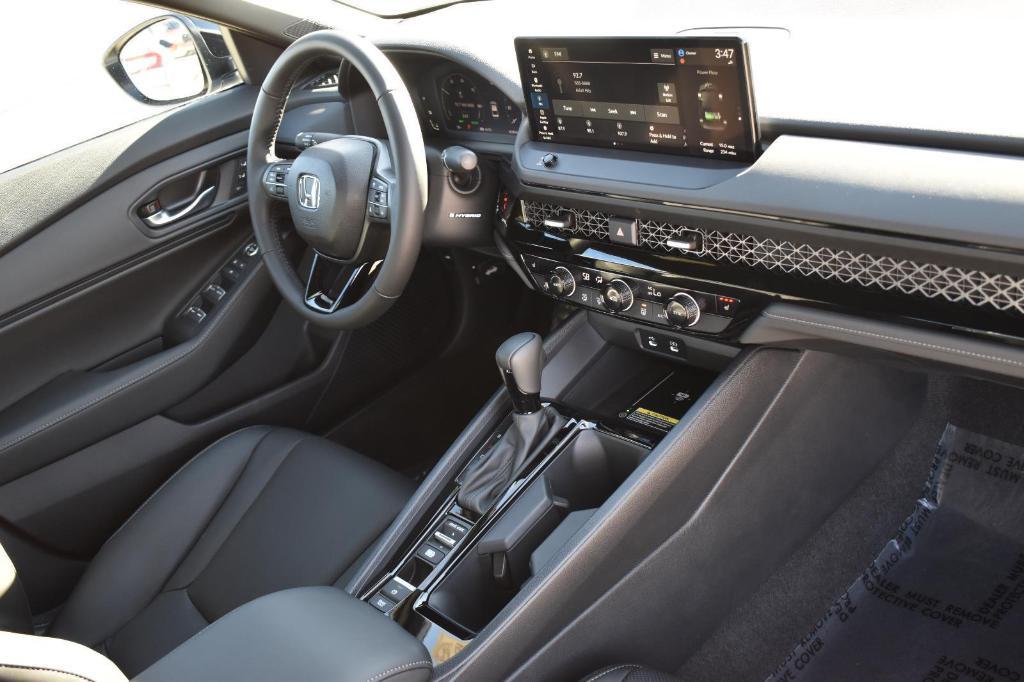 new 2025 Honda Accord Hybrid car