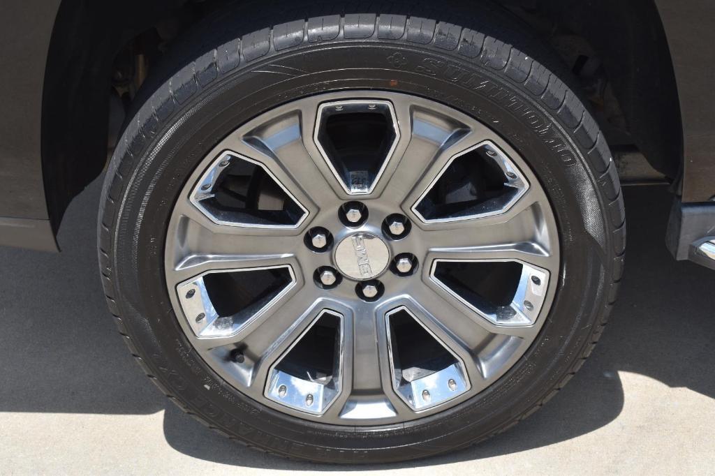 used 2015 GMC Yukon car, priced at $26,991