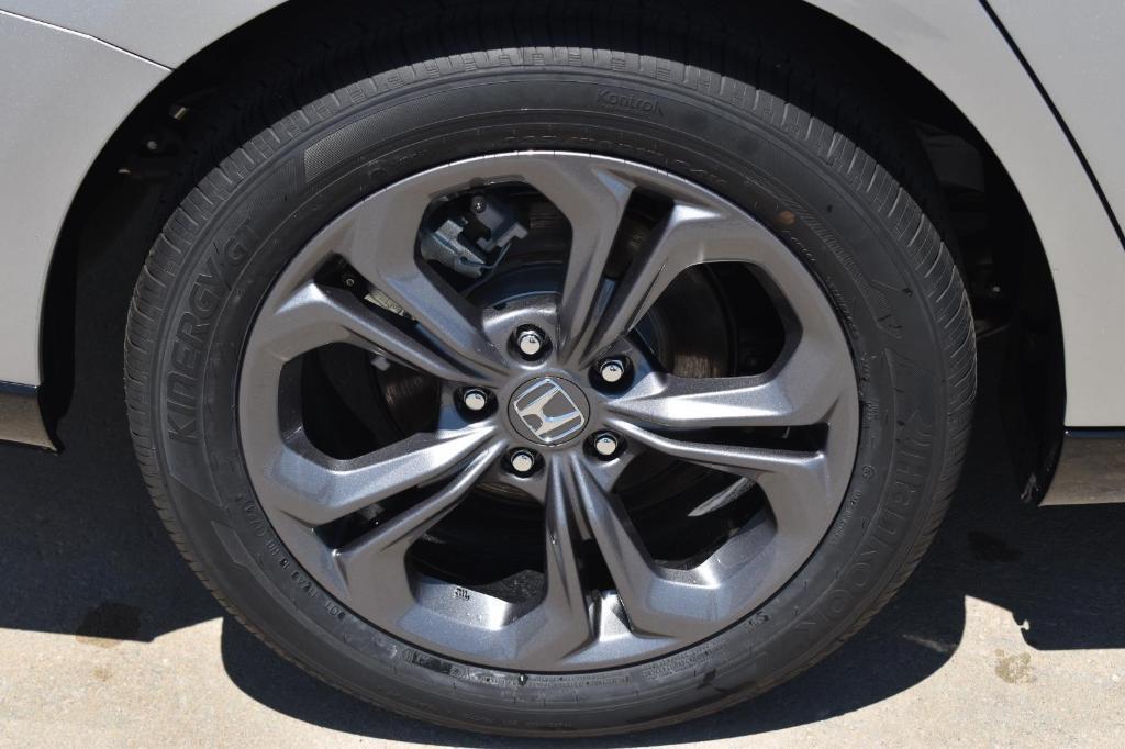 new 2025 Honda Accord Hybrid car