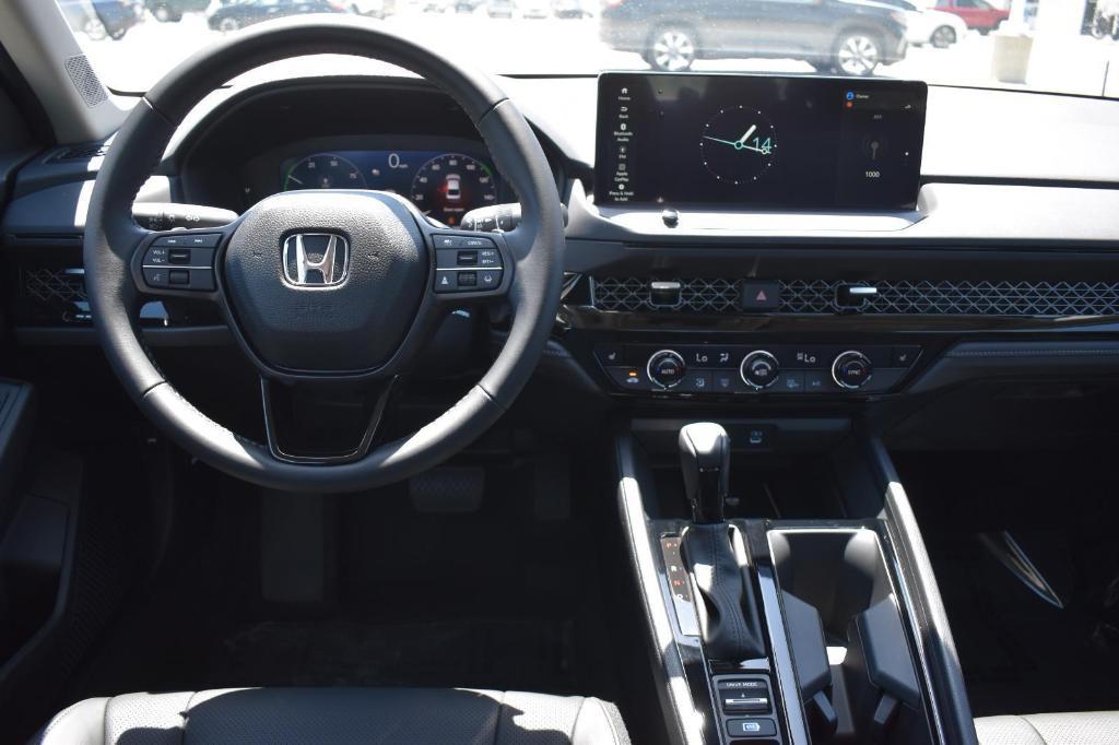 new 2025 Honda Accord Hybrid car