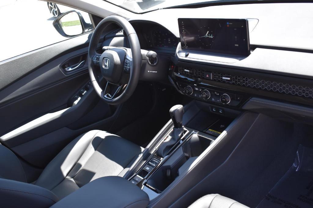 new 2025 Honda Accord Hybrid car