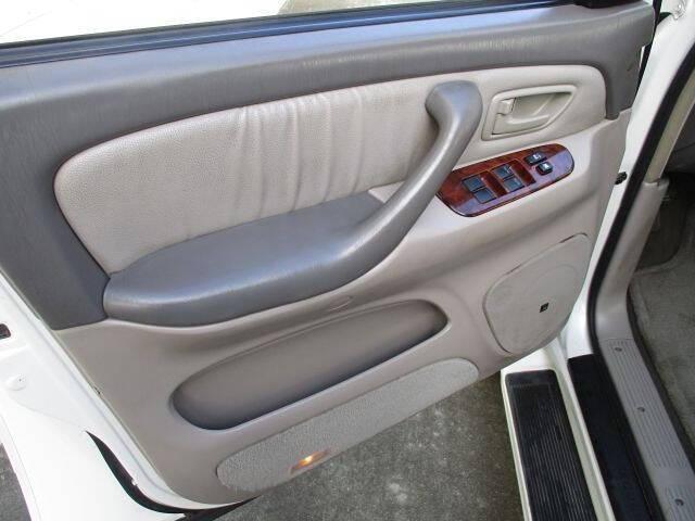 used 2007 Toyota Sequoia car, priced at $8,800