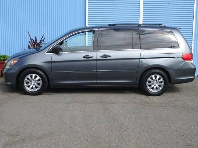 used 2010 Honda Odyssey car, priced at $7,600