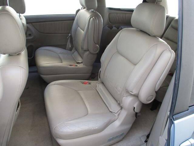 used 2004 Toyota Sienna car, priced at $5,999