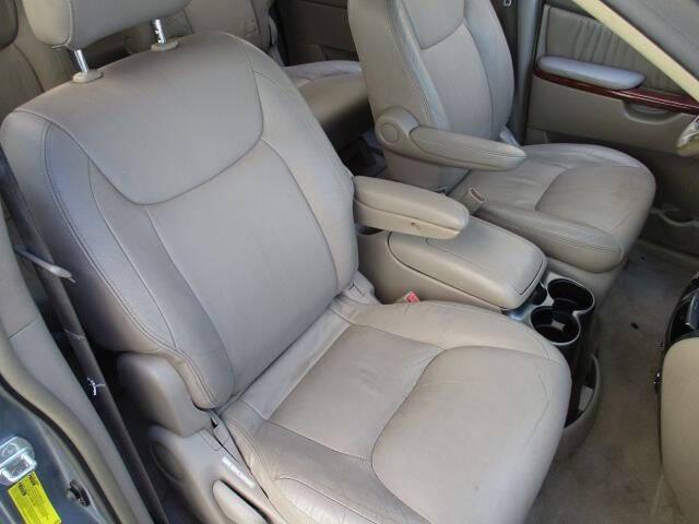 used 2004 Toyota Sienna car, priced at $5,999