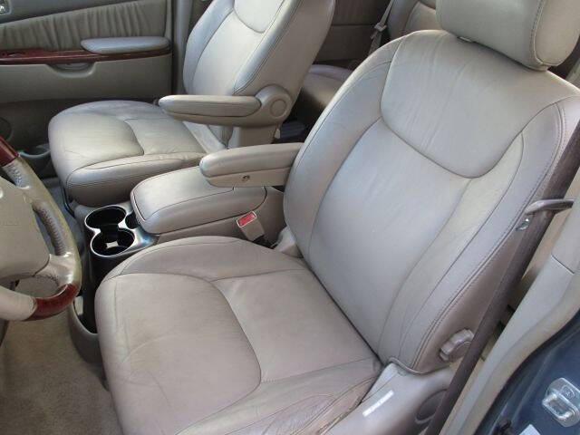 used 2004 Toyota Sienna car, priced at $5,999