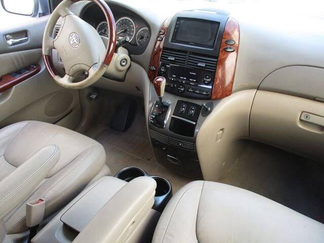 used 2004 Toyota Sienna car, priced at $5,999