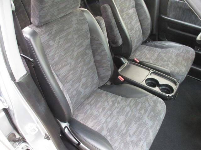 used 2004 Honda CR-V car, priced at $5,500