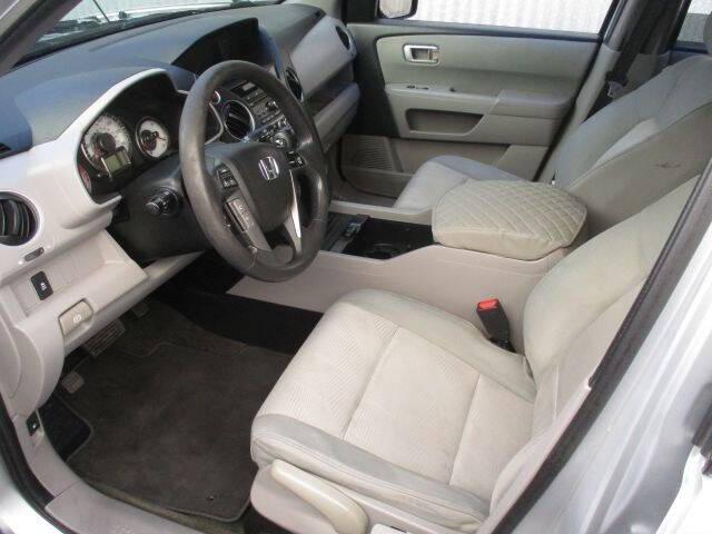 used 2014 Honda Pilot car, priced at $7,500