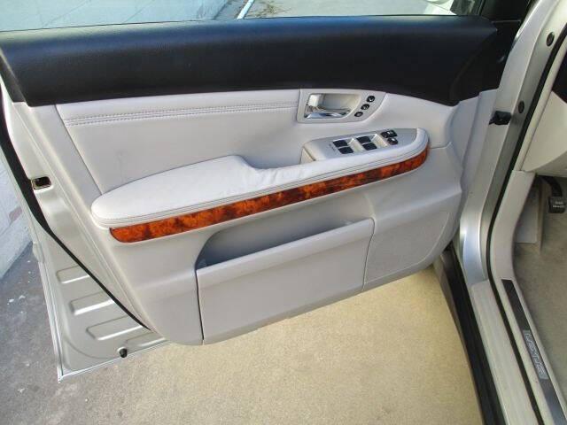 used 2005 Lexus RX 330 car, priced at $6,990