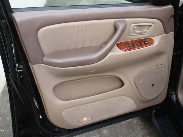 used 2004 Toyota Tundra car, priced at $8,990