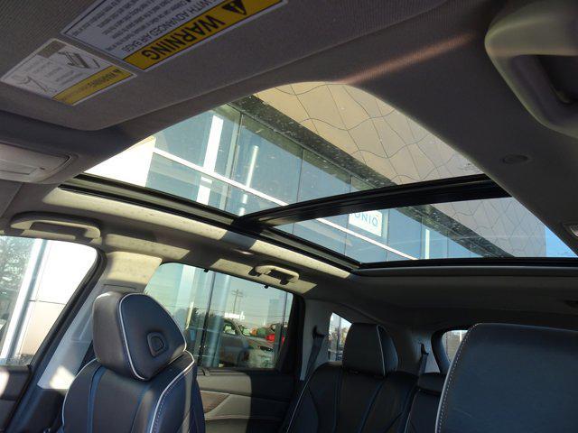 used 2023 Acura MDX car, priced at $47,995