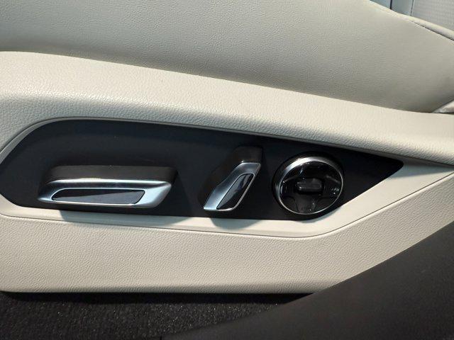 new 2025 Acura RDX car, priced at $54,400