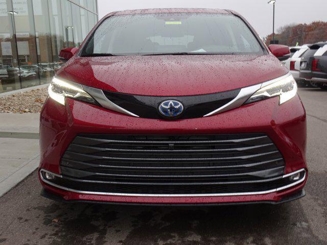 used 2023 Toyota Sienna car, priced at $52,406