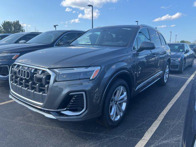 new 2025 Audi Q7 car, priced at $71,300