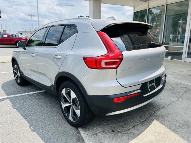 used 2023 Volvo XC40 car, priced at $32,299