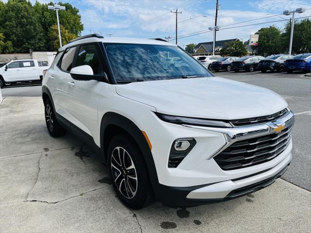 new 2025 Chevrolet TrailBlazer car, priced at $26,677