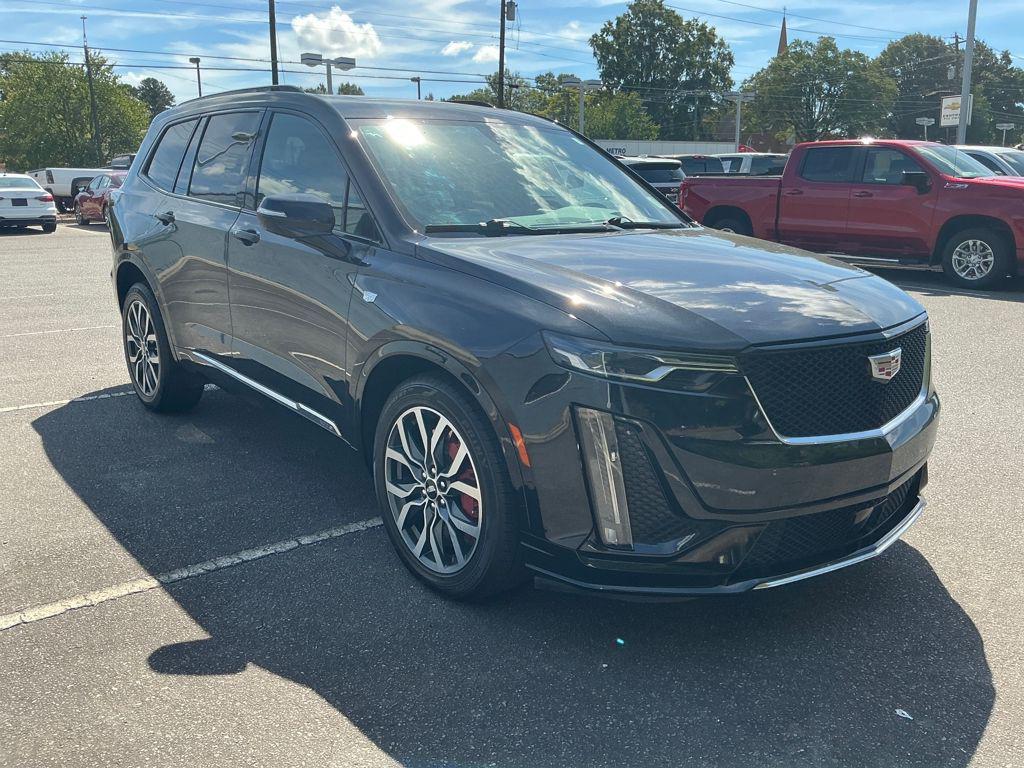used 2023 Cadillac XT6 car, priced at $39,590