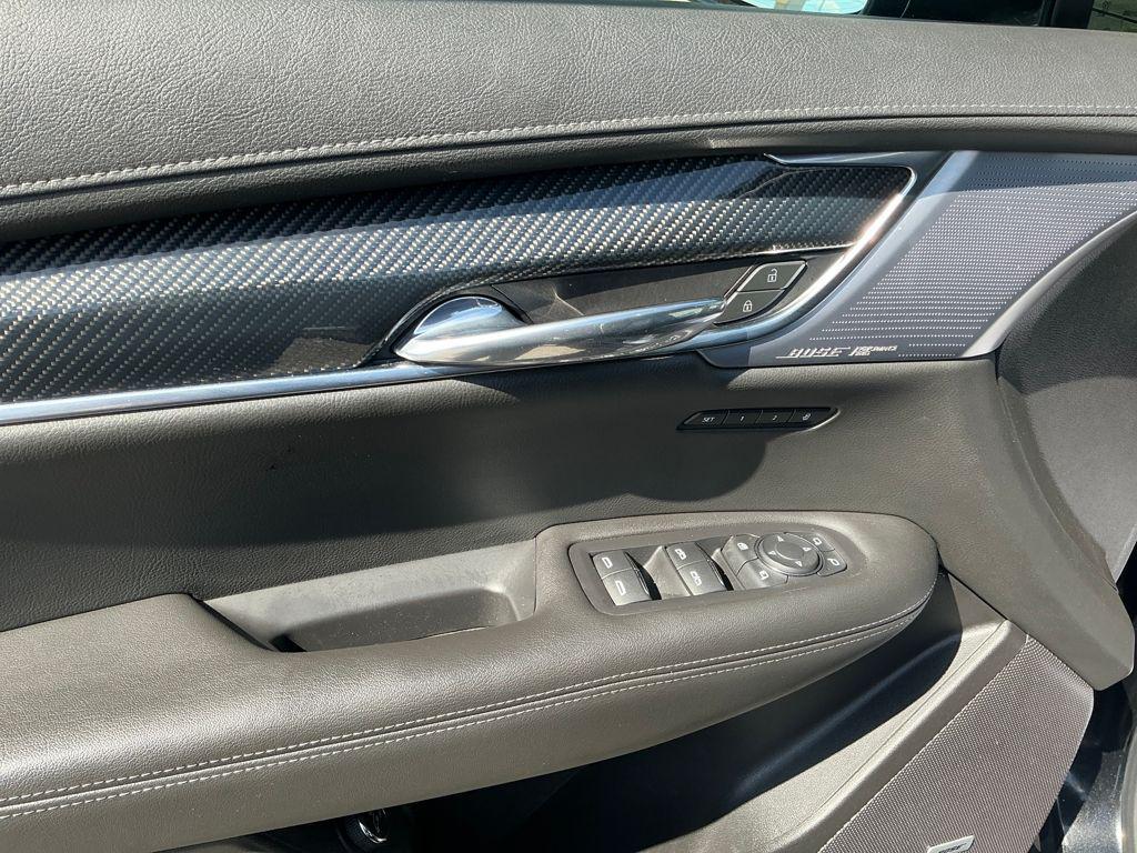 used 2023 Cadillac XT6 car, priced at $39,590