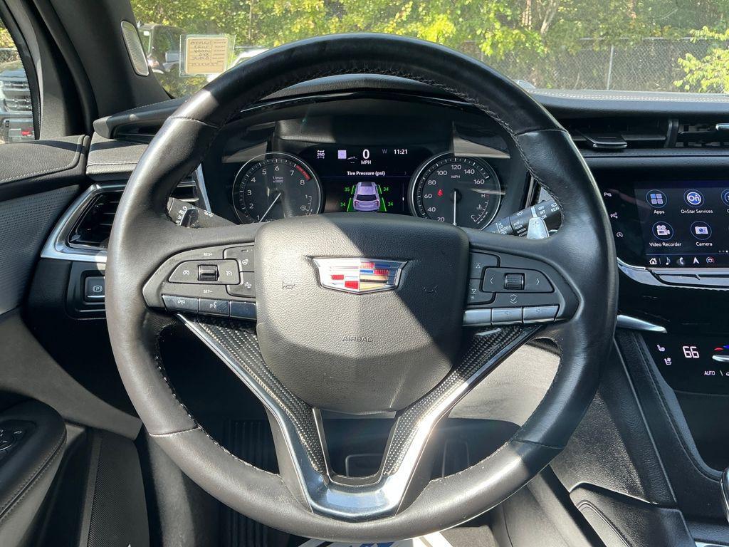 used 2023 Cadillac XT6 car, priced at $39,590
