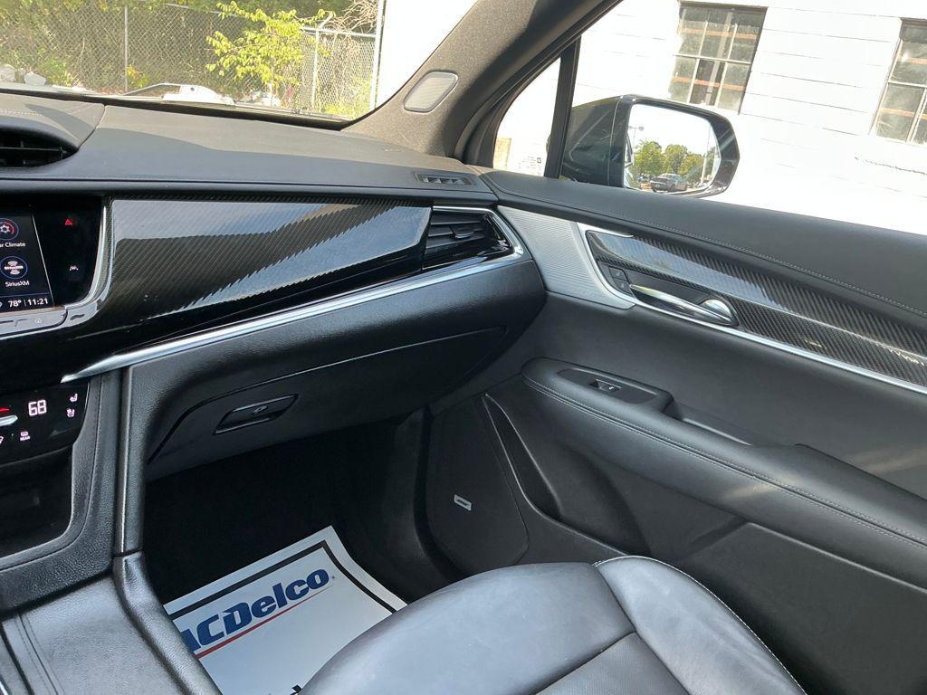 used 2023 Cadillac XT6 car, priced at $39,590